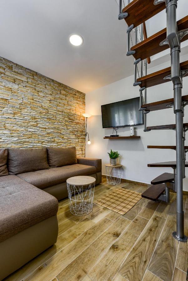 Apartment Yula Zadar Exteriör bild