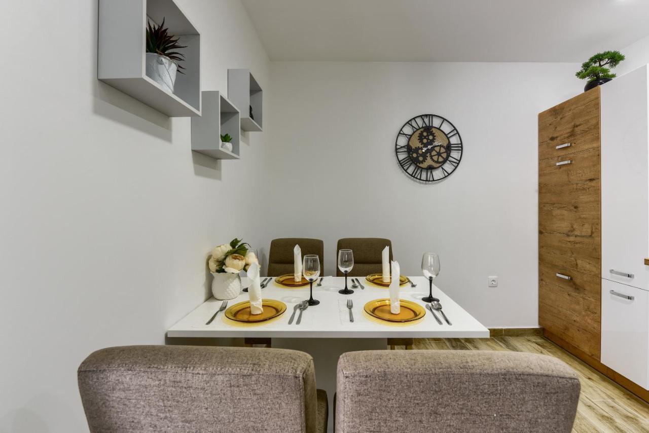 Apartment Yula Zadar Exteriör bild